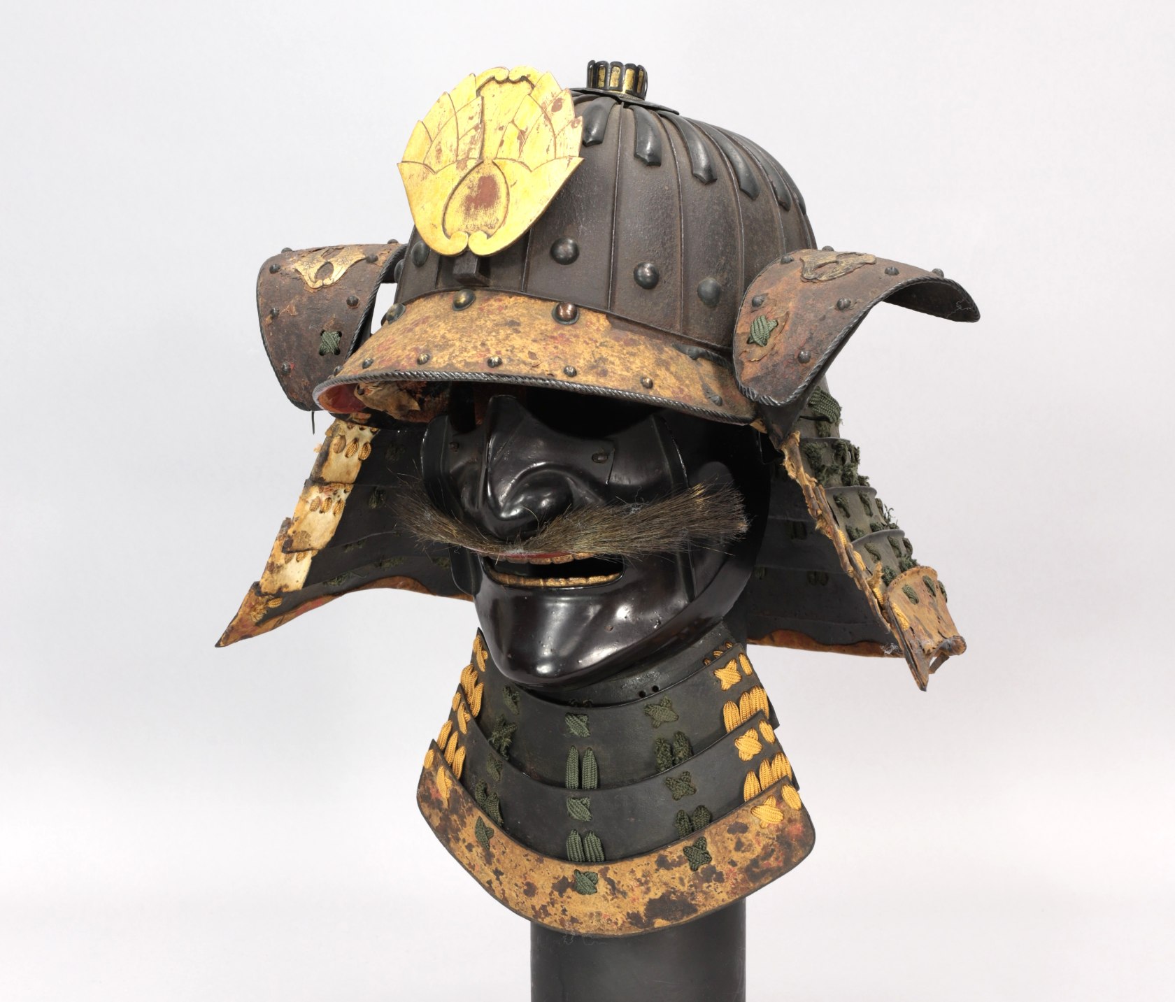 兜　鉄製 名入れ木札無料 出世兜 鉄製 特大 ( 五月人形 兜 武者人形 コンパクト